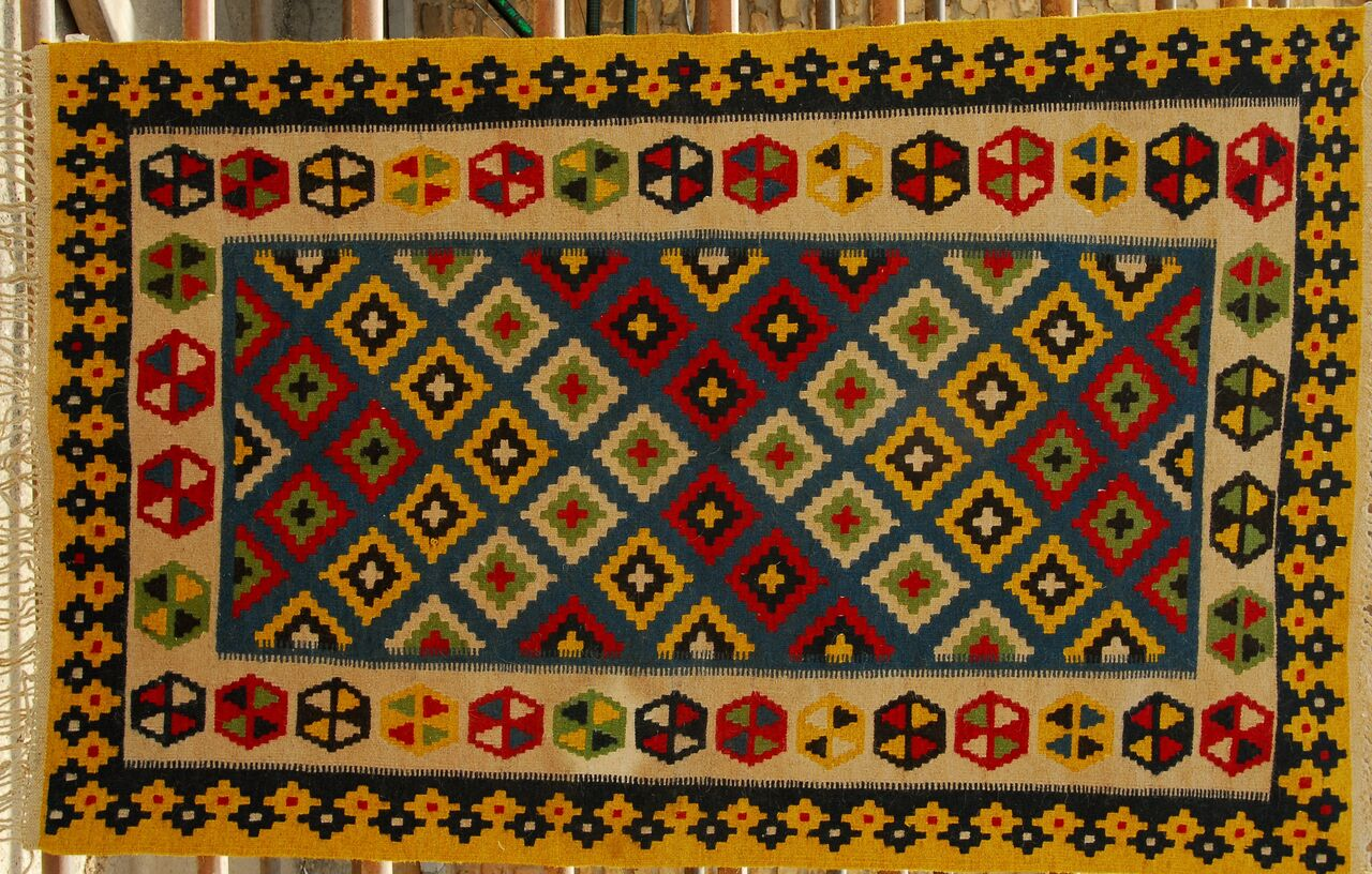 از سرمایهگذاری در حوزه نفت تا ذخیره سازی و توزیع کالاهای اساسی در کشور