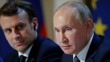 مکرون، پوتین را به "بدجنسی سیاسی" متهم کرد
