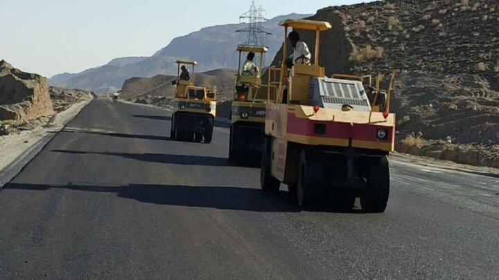 آسفالت راه برخی از روستاهای خارتوران شاهرود، شاید وقتی دیگر