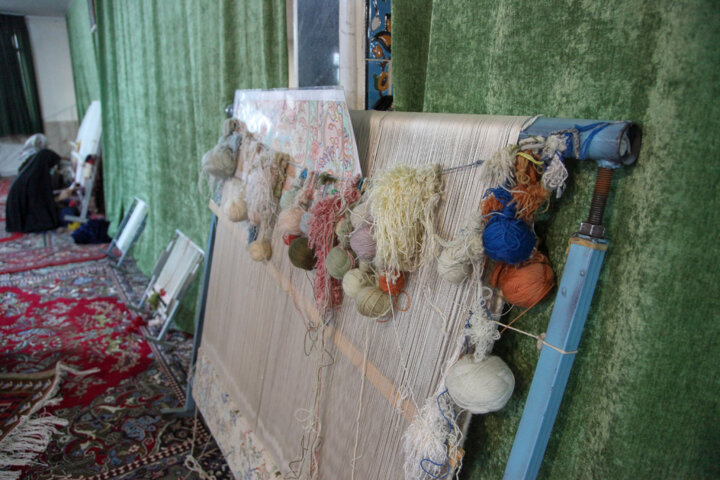 فرش دستباف و مشکلاتی که نخ نما شدهاند