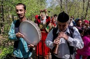 نوای ساز و دهل جشن نوروز در موزه میراث روستایی گیلان