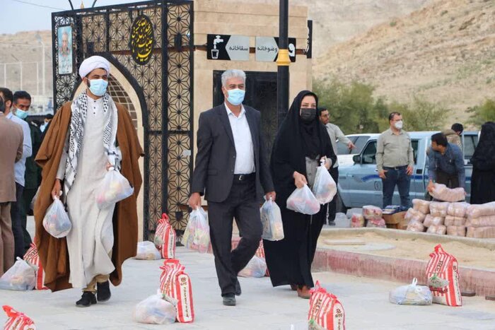 توزیع ۲۳ هزار بسته معیشتی بین خانوادههای نیازمند لارستان