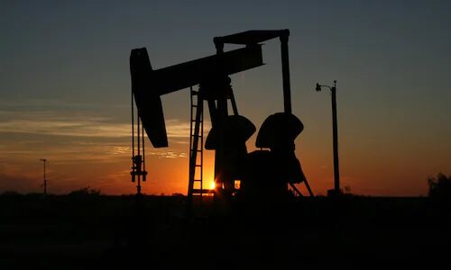 بهای نفت در بازار جهانی افزایش یافت