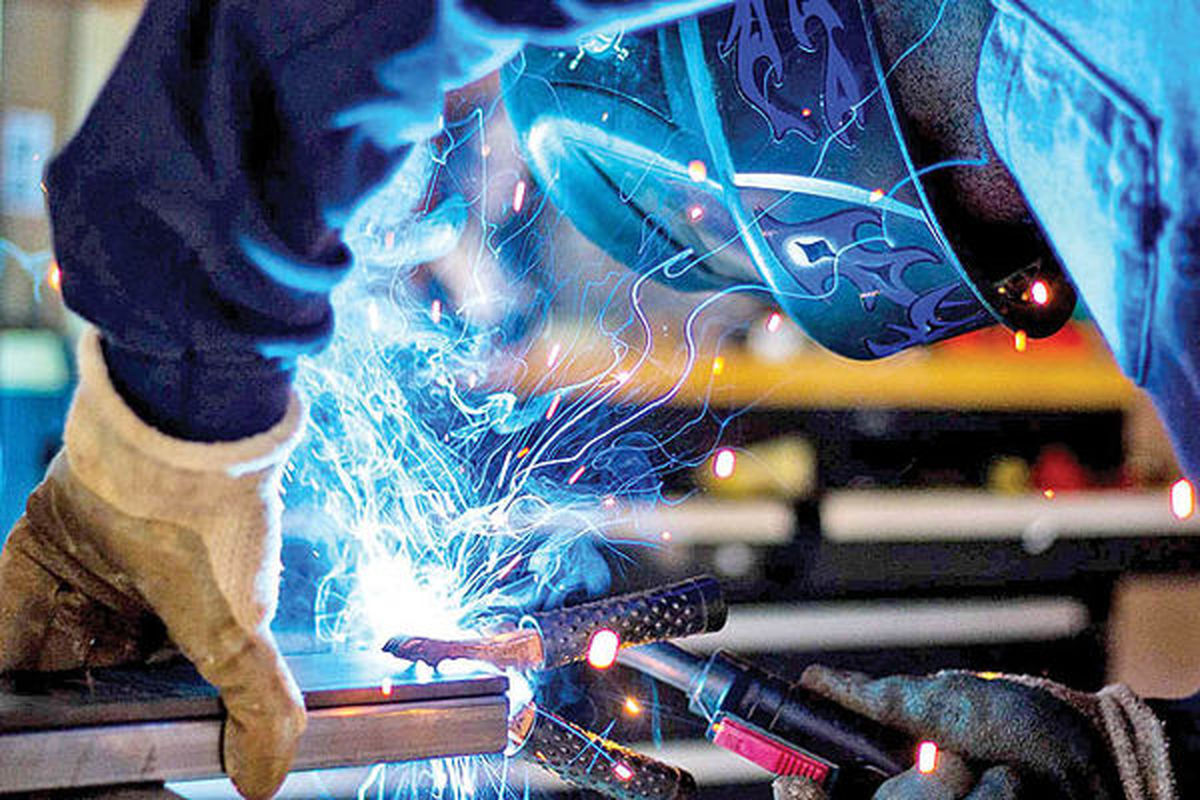 پایش بخش صنعت و معدن اقتصاد ایران در دی ماه 1400