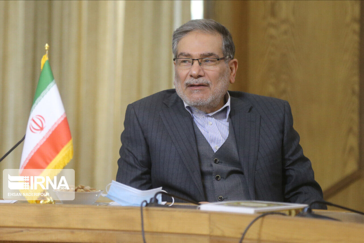 امریکہ ایران کیساتھ مضبوط معاہدے میں دلچسپی نہیں رکھتا: ایڈمیرل شمخانی