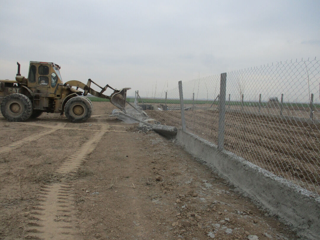 ٥٧ مورد ساخت و ساز غیر مجاز در زمین های کشاورزی شهرستان ری تخریب شد ٥٧ مورد ساخت و ساز غیر مجاز در زمین های کشاورزی شهرستان ری تخریب شد