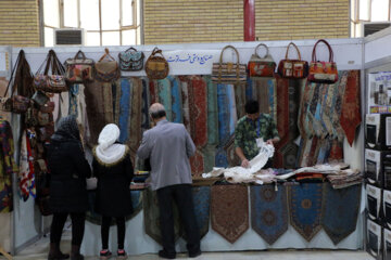 Une exposition-vente de Norouz à Tabriz 
