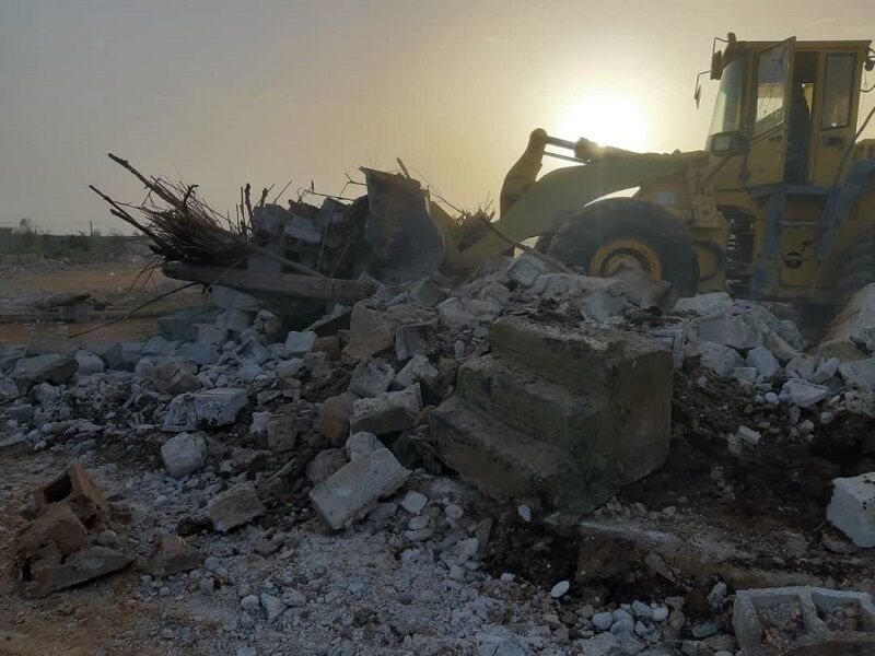 ساختمان های قدیمی یک روستای مرودشت برای پیشگیری از سالک تخریب شد ساختمان های قدیمی یک روستای مرودشت برای پیشگیری از سالک تخریب شد