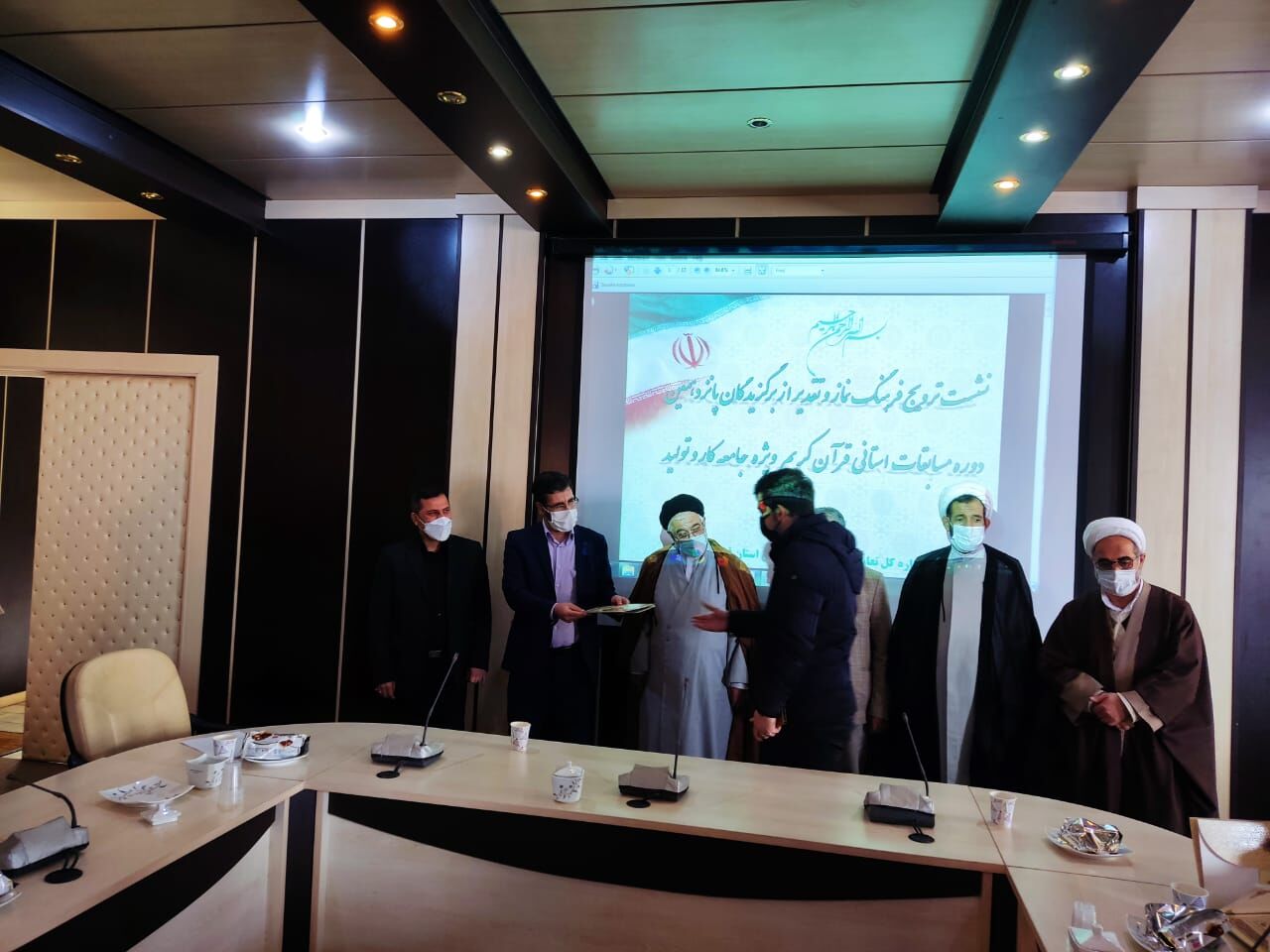 ترویج فرهنگ نماز در جامعه کارگری موجب کاهش آسیب‌های اجتماعی می‌شود