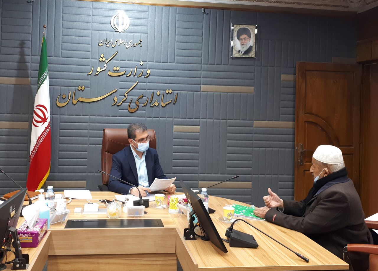 استاندار کردستان پای درد دل مردم و قول هایی که داده شد استاندار کردستان پای درد دل مردم و قول هایی که داده شد