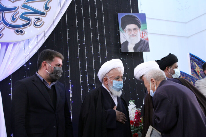 رییس ستاد اقامه نماز: خانوادهها مواظب آثار منفی شبکههای مجازی بر جوانان باشند