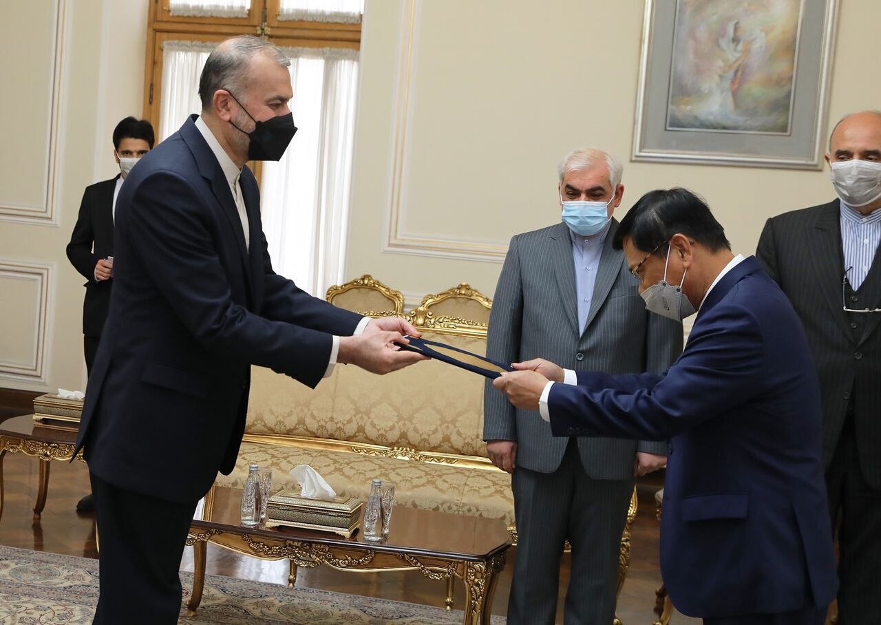 Amir Abdollahian reçoit le nouvel ambassadeur du Vietnam à Téhéran