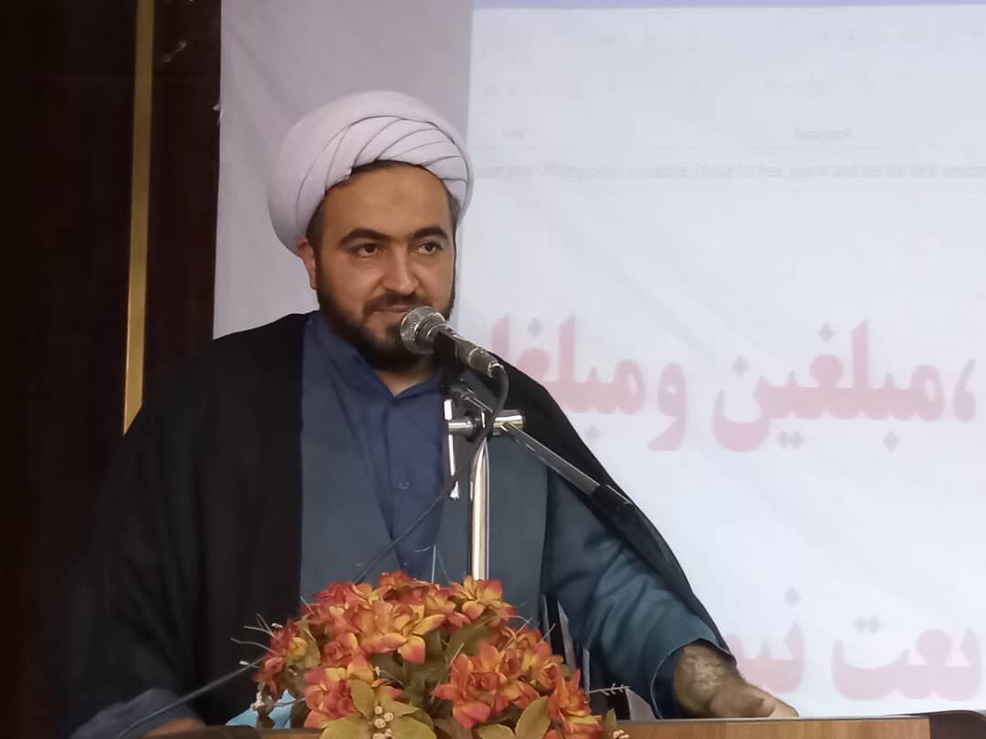 کارگاه آموزشی فرصت‌ها و تهدیدهای فضای مجازی در هشترود برگزار شد