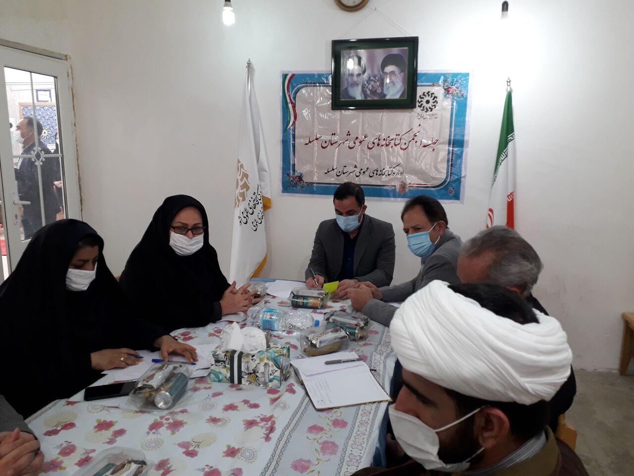 فرماندار سلسله: بخش فیروزآباد کتابخانه عمومی ندارد فرماندار سلسله: بخش فیروزآباد کتابخانه عمومی ندارد