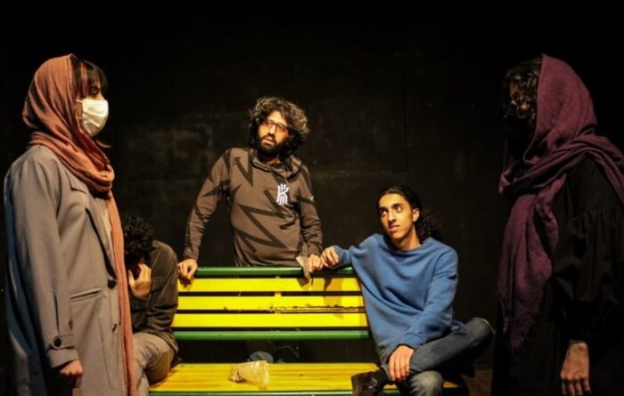 اجرای ۴۵ نمایش در ۲۰ تماشاخانه/ آرامشِ سالنهای تئاتر در استقبال قرن جدید www.haftgard.ir