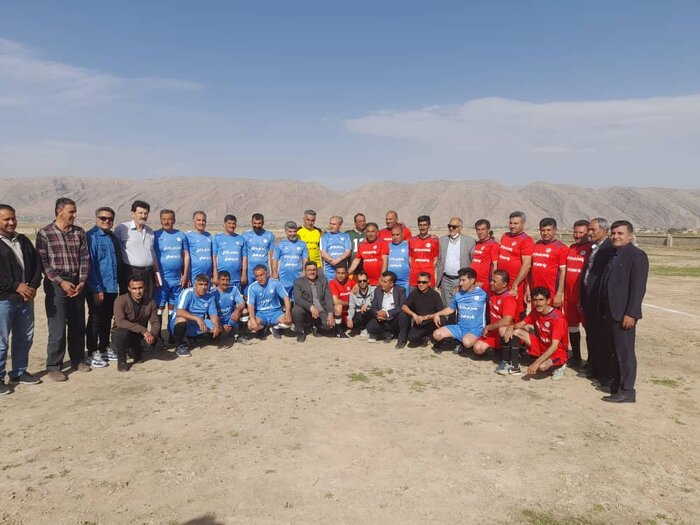 پیشکسوت فوتبال بخش سیاخ دارنگون شیراز به هنگام بازی درگذشت