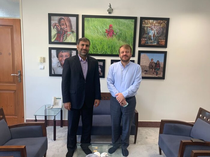 ادامه رایزنی ها با مسئولان ملی برای آبادانی و توسعه لارستان فارس