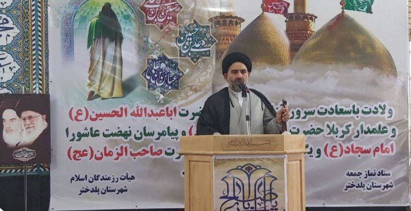 امام جمعه پلدختر خواستار نظارت مستمر بر بازار شب عید شد