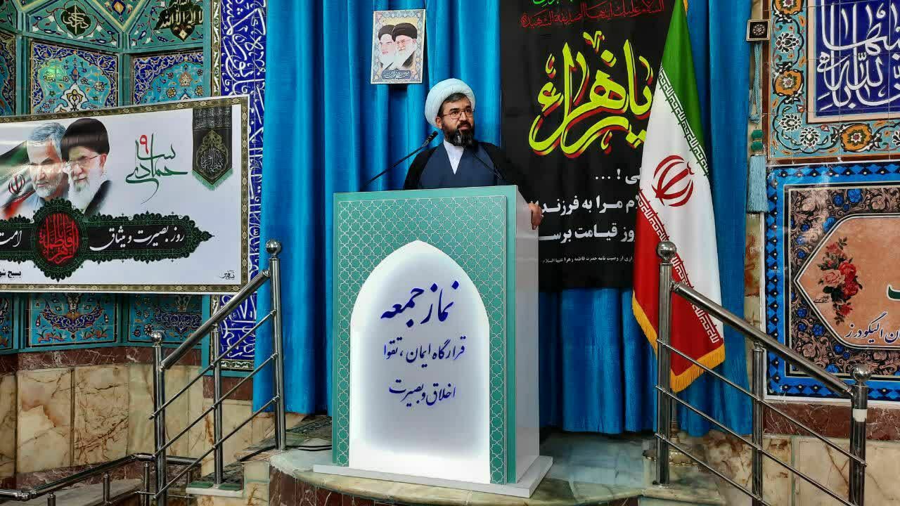 امام جمعه الیگودرز: مردم در ۹ دی انقلاب اسلامی را برای همیشه بیمه کردند