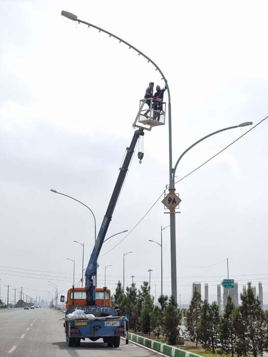 برق ایستگاههای صلواتی بلوار پیامبر اعظم قم به مناسبت نیمه شعبان تامین شد