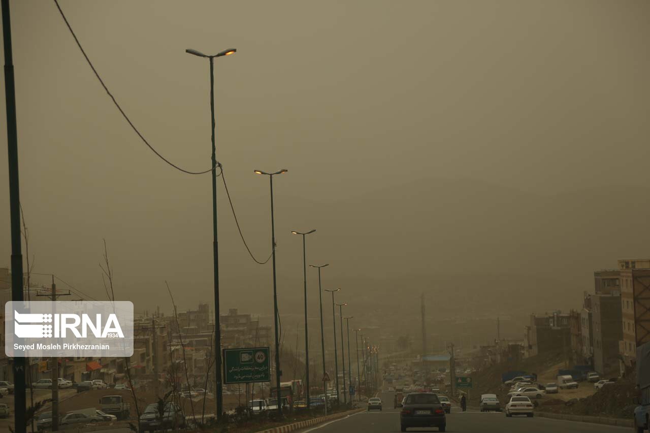 صدور هشدار سطح  زرد وقوع گرد و غبار در خوزستان