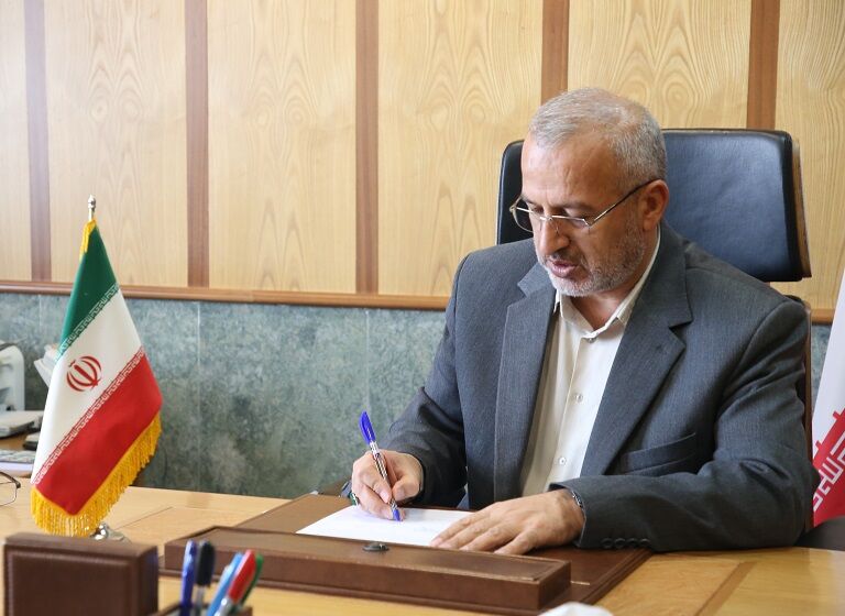 استاندار قم: روز شهید فرصتی برای تجدید میثاق با شهیدان و امام شهداست