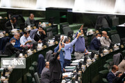 İslami Şura Meclisi'nden İran müzakere heyetine Batı'nın suni ültimatomlarına uymama tavsiyesi
  