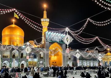 مراسم جشن میلاد امام زمان(عج) در حرم مطهر امام هشتم(ع) برگزار شد