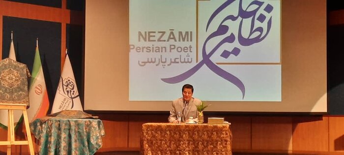 پاسداشت زبان و فرهنگ فارسی فقط به بزرگداشت مشاهیر خلاصه نمیشود