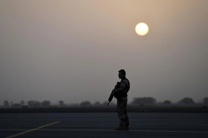 مهم ترین رویدادهای خبری/از دریافت تضمین کتبی توسط روسیه تا اجرای حکومت نظامی در کیف