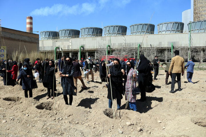 نیروگاه شهید مفتح همدان آماده تامین برق در فصل تابستان شد