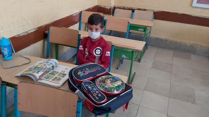 آموزش حضوری دانش آموزان به صورت اقتضائی صورت میگیرد