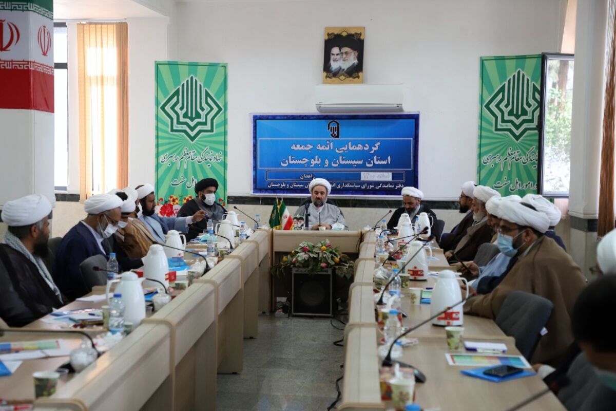 بیان مبانی و معارف اسلامی یکی از محورهای عمده در جهاد تبیین است