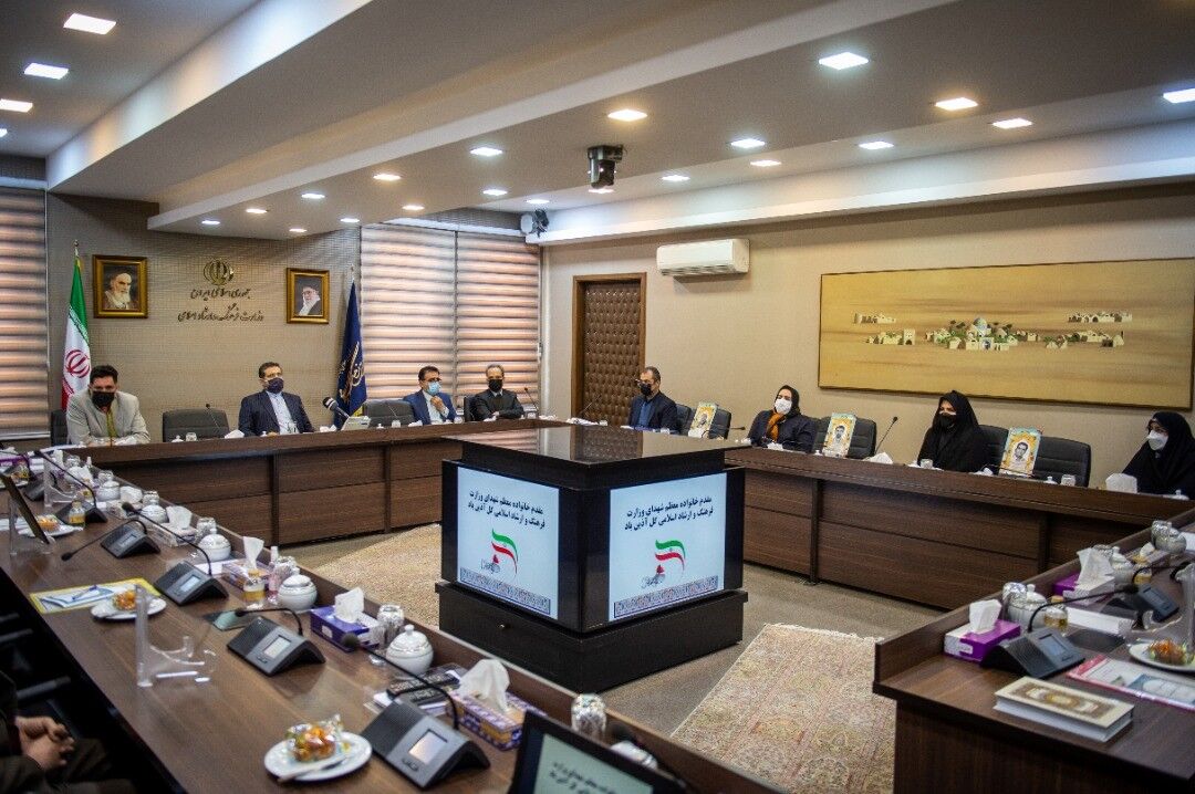 وزیر فرهنگ و ارشاد اسلامی: نگاه زیربنایی به فرهنگ ایثار و شهادت داریم