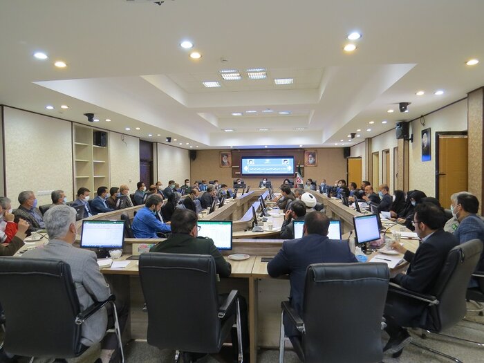 امام جمعه ابرکوه : مسئولان برای رفع مشکلات مردم همت کنند