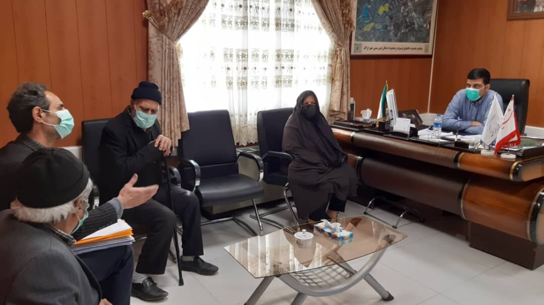 فرماندار اراک: پیگیری رفع مشکلات مردم تکلیف هر مدیر است