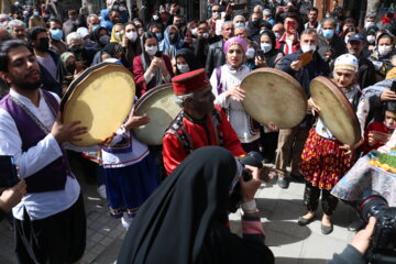 آیین جشن نوروز در پیاده راه بوعلی، اکباتان و امام خمینی(ره) همدان