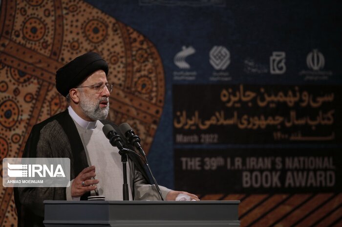 حضور رئیس جمهور در برنامه های فرهنگی و هنری دلگرم کننده است