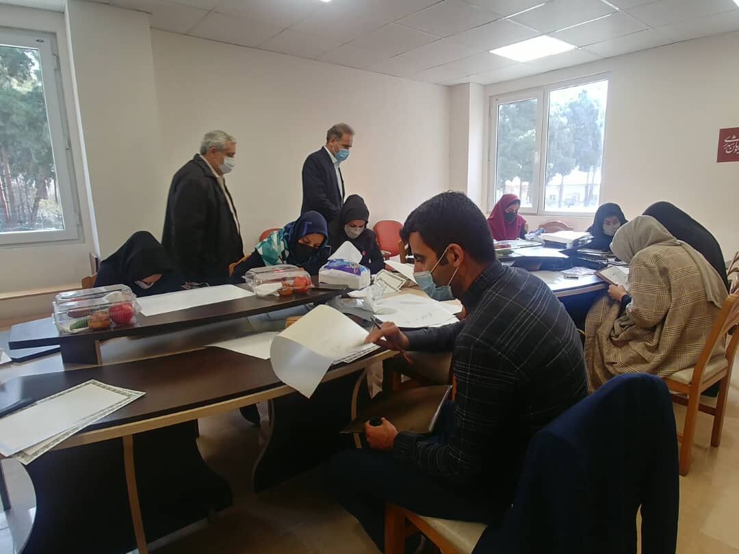 ۹۵ اثر خوشنویسی به عهدواره چله مهدویت شهرری ارسال شد ۹۵ اثر خوشنویسی به عهدواره چله مهدویت شهرری ارسال شد