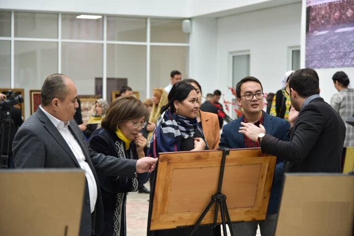 نخستین نمایشگاه آثار تجسمی هنرمندان مازندران در قزاقستان گشایش یافت