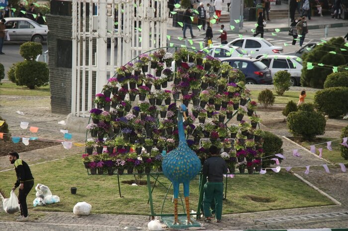 نصب بیش از ۲۰۰ المان حجمی و نوری در پایتخت