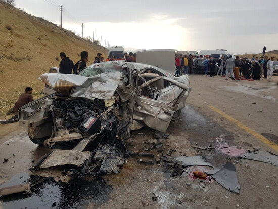 حادثه رانندگی در فارس پنج کشته بر جای گذاشت  حادثه رانندگی در فارس پنج کشته بر جای گذاشت