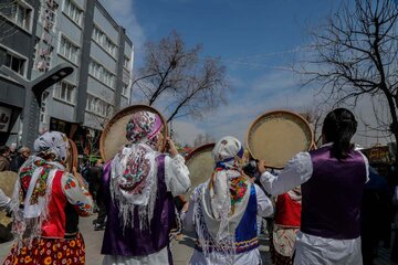 Iran : en image le carnaval de Norouz 2022