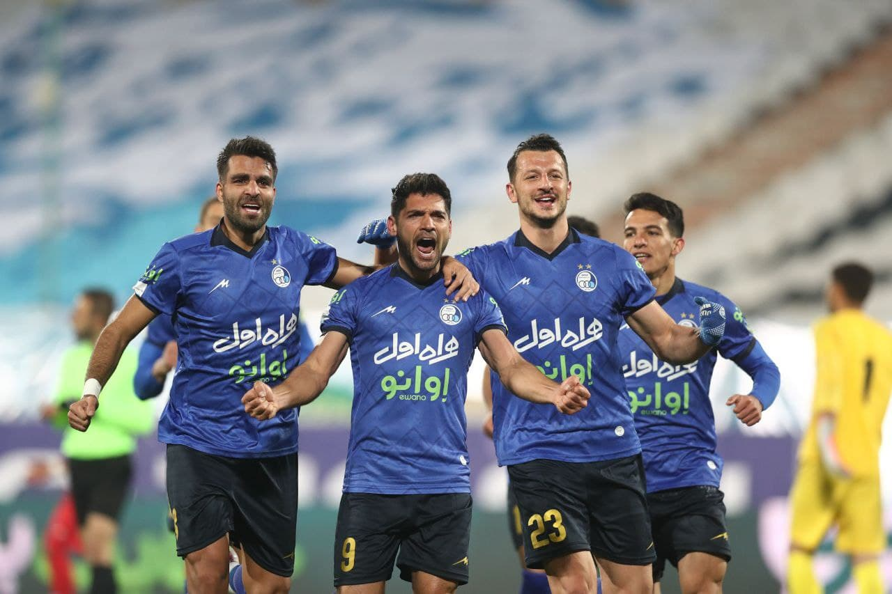 بازهم بدون جام اما امیدوار به سال جدید؛ یک امتیاز کمتر از پرسپولیس و آقای گلی یامگا