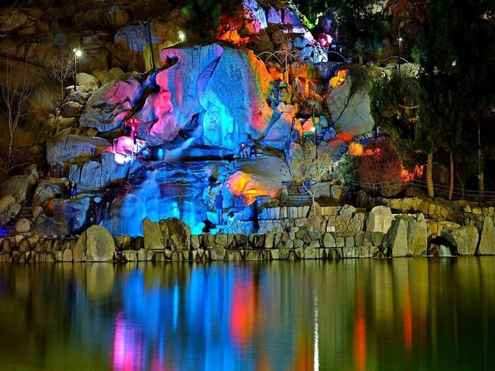 جاذبههای تاریخی و گردشگری خطه خورشید