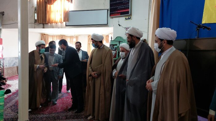 امام جمعه همدان: ثمره اقدامات دولت در سال آینده نمایان خواهد شد