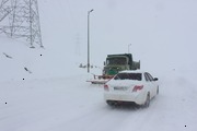 برف راه ارتباطی هشت روستای شهرستان طالقان را مسدود کرد