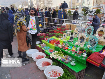 Iran : miroir de printemps sur le marché de Tajrish à Téhéran