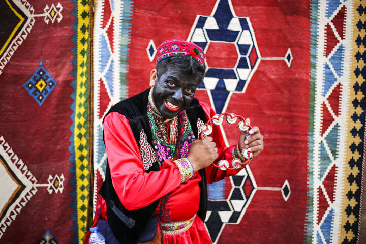 حاجی فیروز؛ نماد شادابی و سرزندگی در نوروز ایرانی