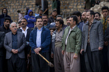 آیین آتش نوروز در شهرستان دالاهو استان کرمانشاه